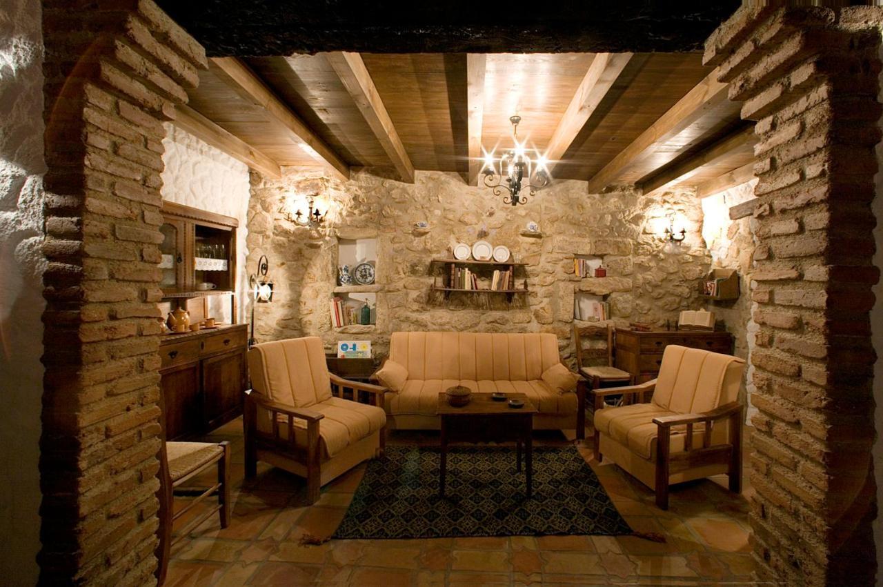 Casa Rural Margarita II Montánchez 外观 照片